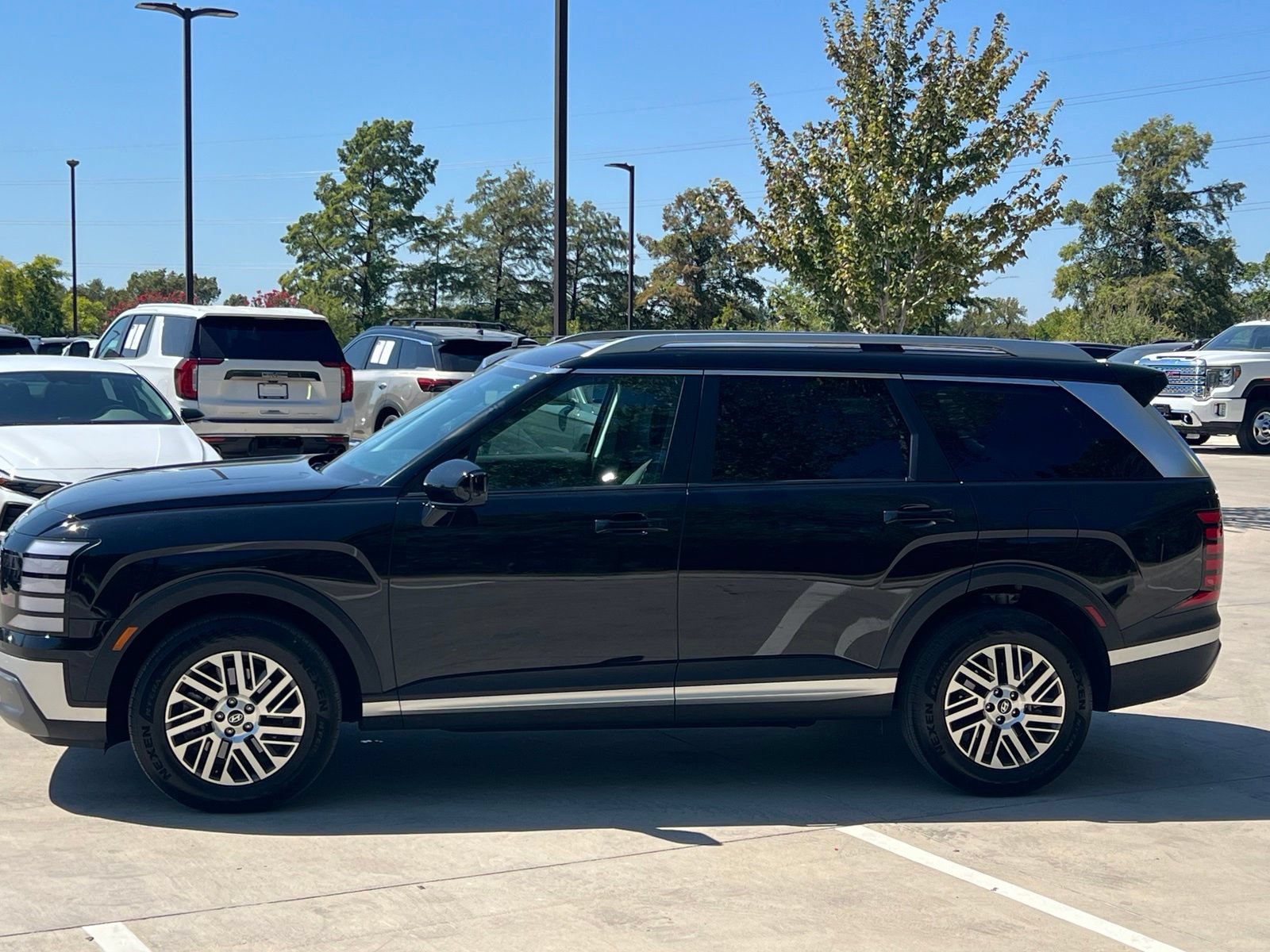 Used 2026 Hyundai Palisade SEL FWD image 6