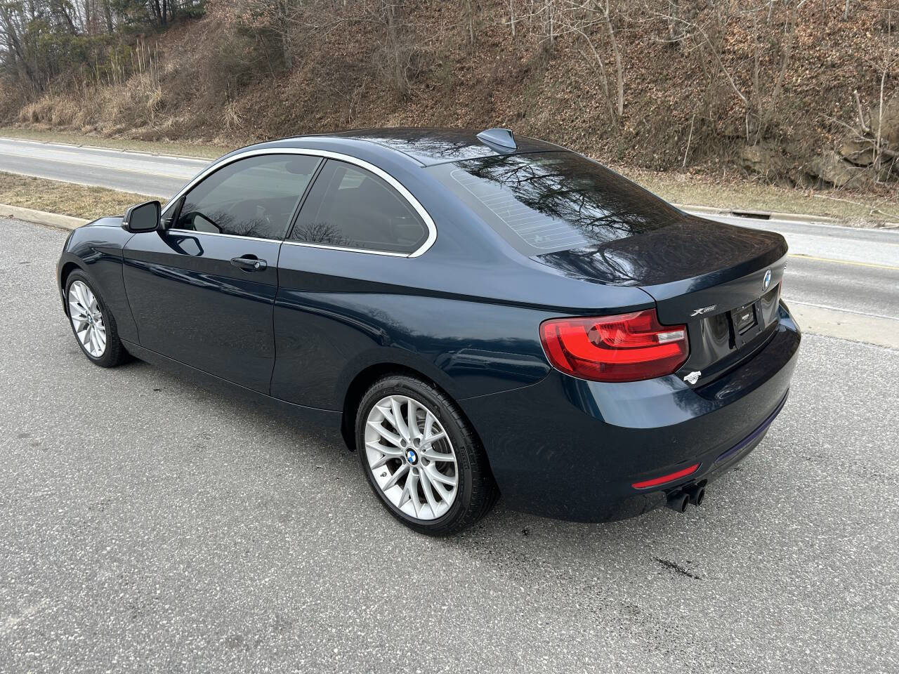 Used 2016 BMW 228i xDrive Coupe AWD/4WD image 5