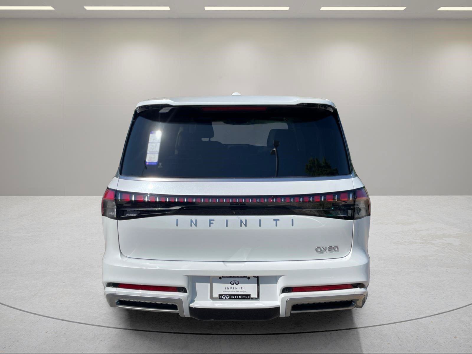 New 2026 INFINITI QX80 Luxe w/ Cargo Package RWD image 4