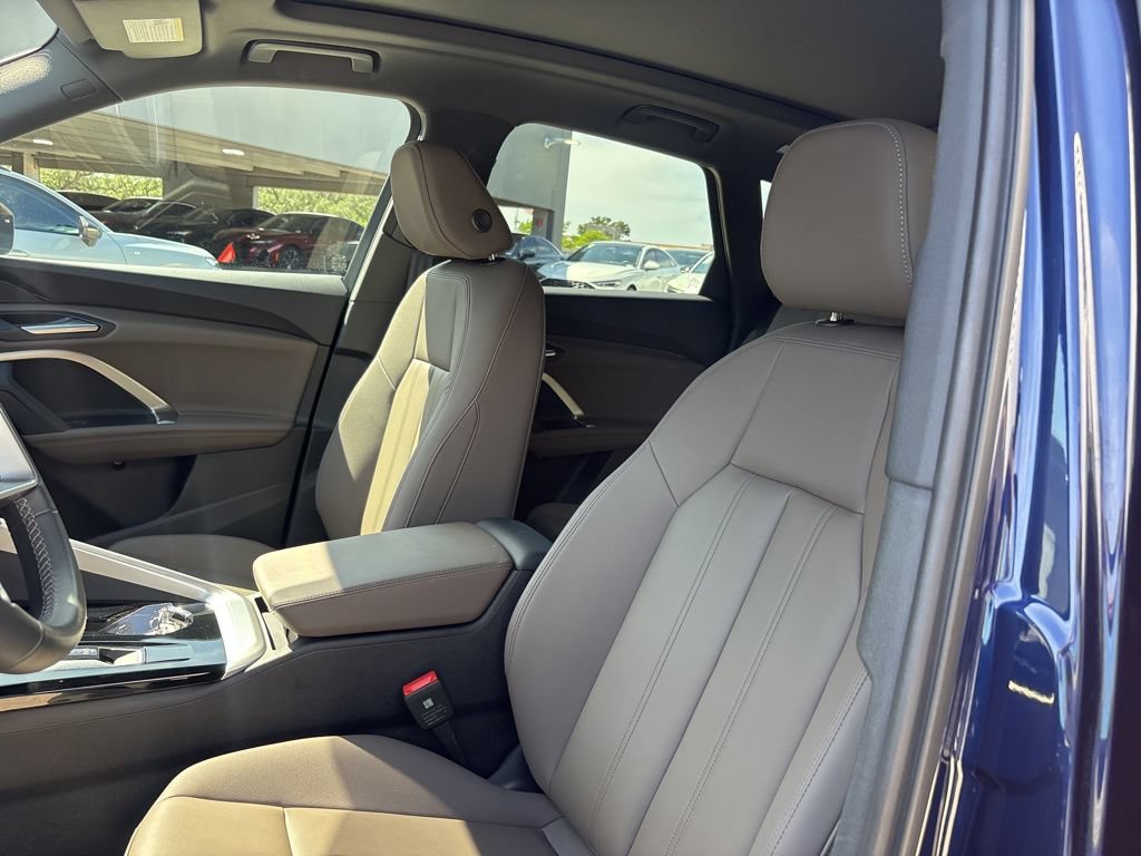 Certified 2025 Audi Q5 Premium w/ Convenience Package AWD/4WD image 13