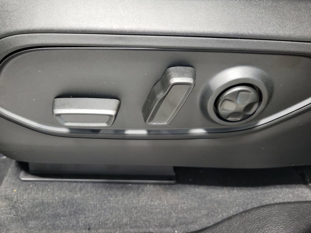 New 2026 Jeep Grand Cherokee L Limited AWD/4WD image 11