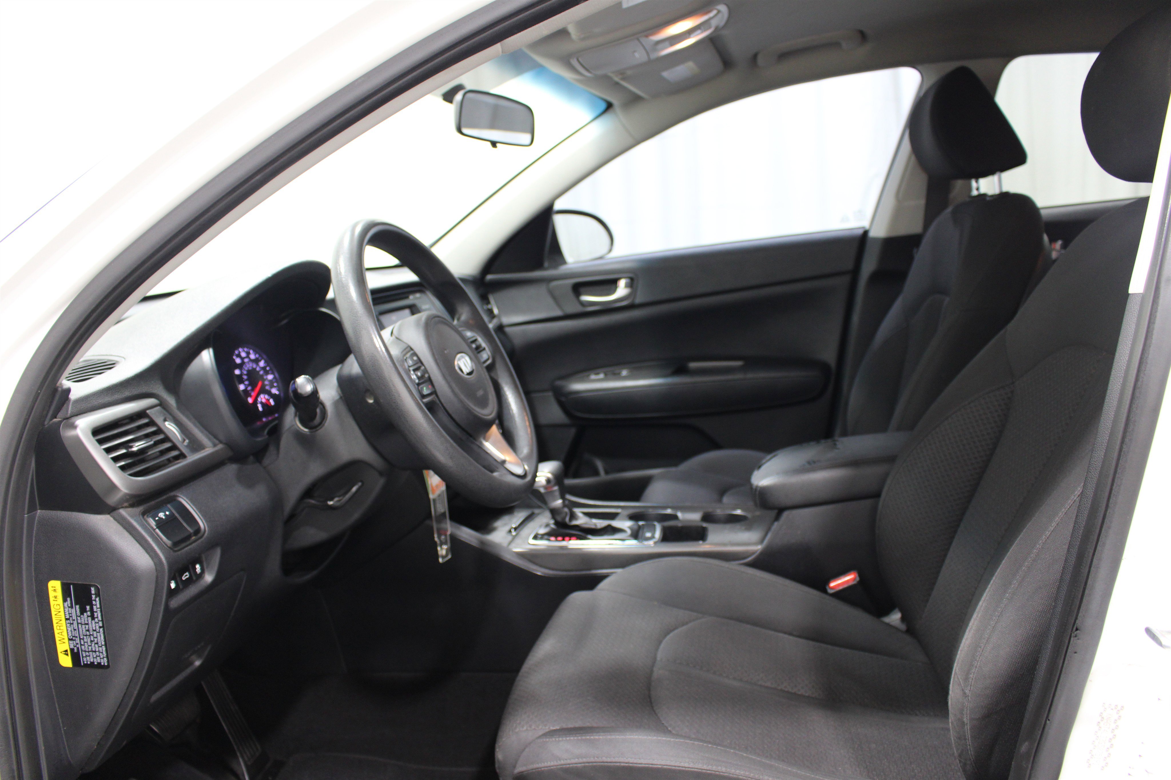 Used 2016 Kia Optima LX FWD image 3