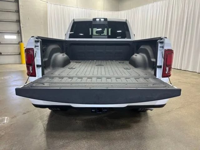 New 2026 RAM 2500 Laramie AWD/4WD image 11