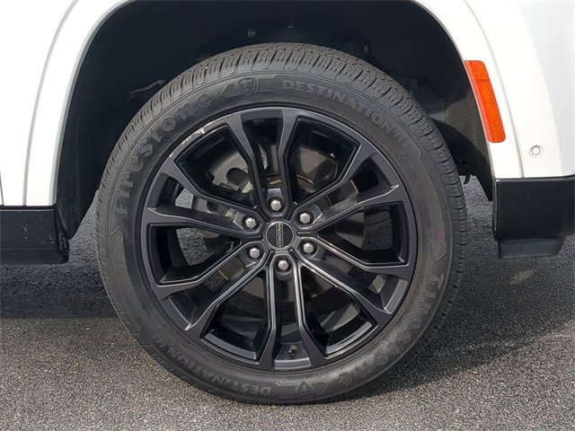 Used 2024 Jeep Grand Wagoneer L Series II w/ Quick Order Packagew 28T image 11