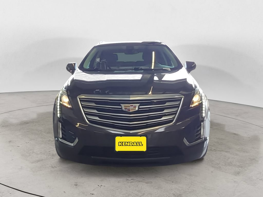 Used 2018 Cadillac XT5 Luxury w/ Driver Awareness Package AWD/4WD image 2