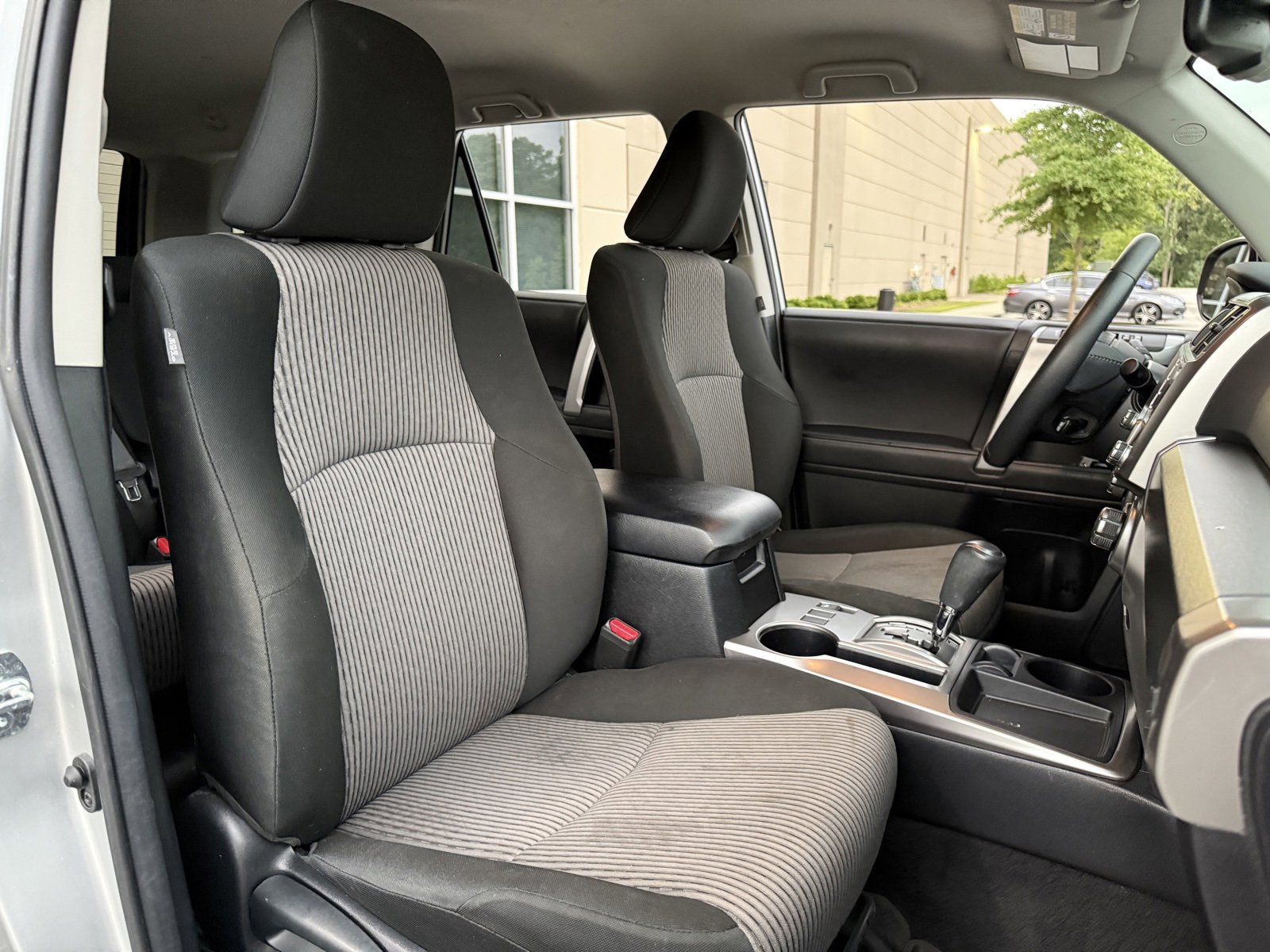Used 2022 Toyota 4Runner SR5 image 36