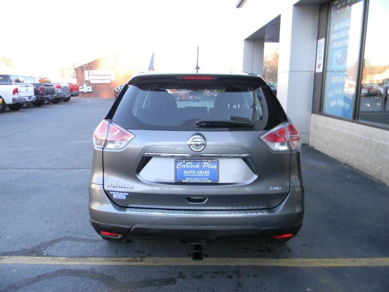 Used 2016 Nissan Rogue S AWD/4WD image 7