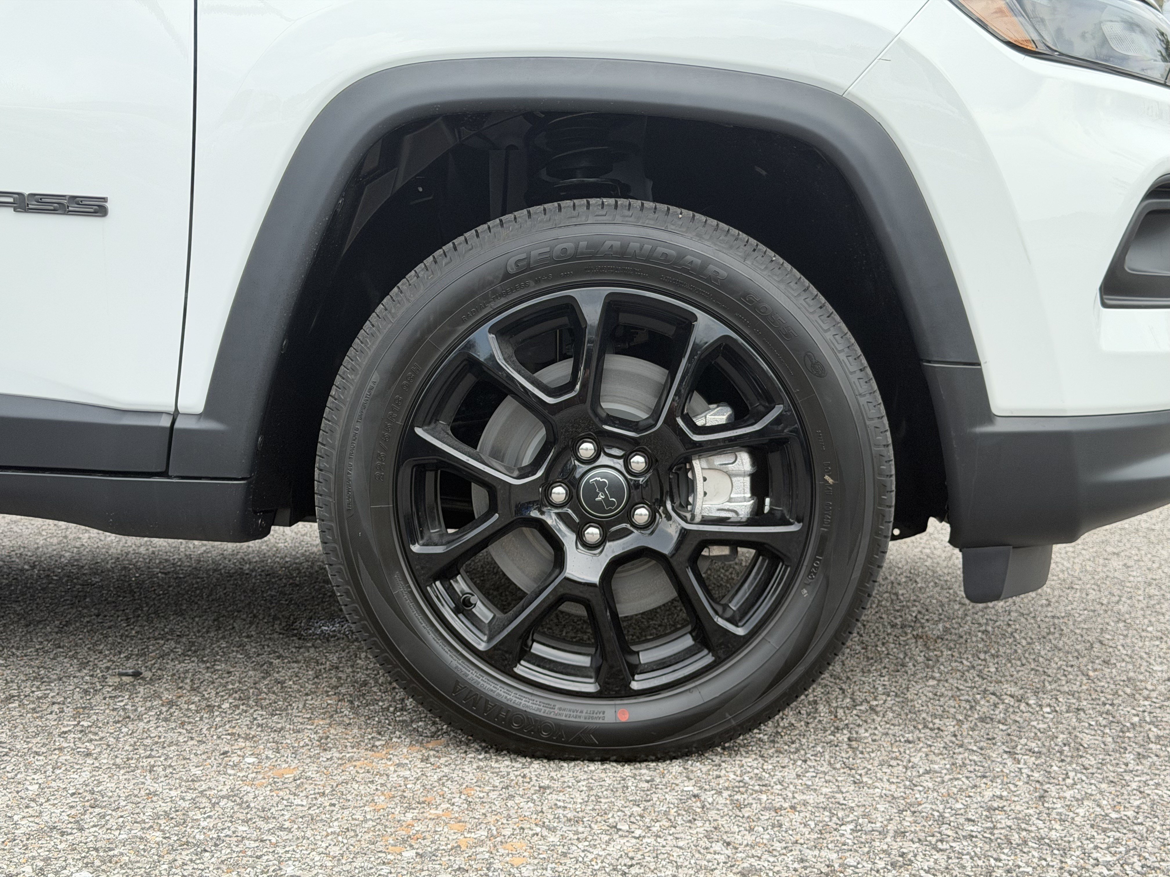 New 2026 Jeep Compass Latitude AWD/4WD image 13