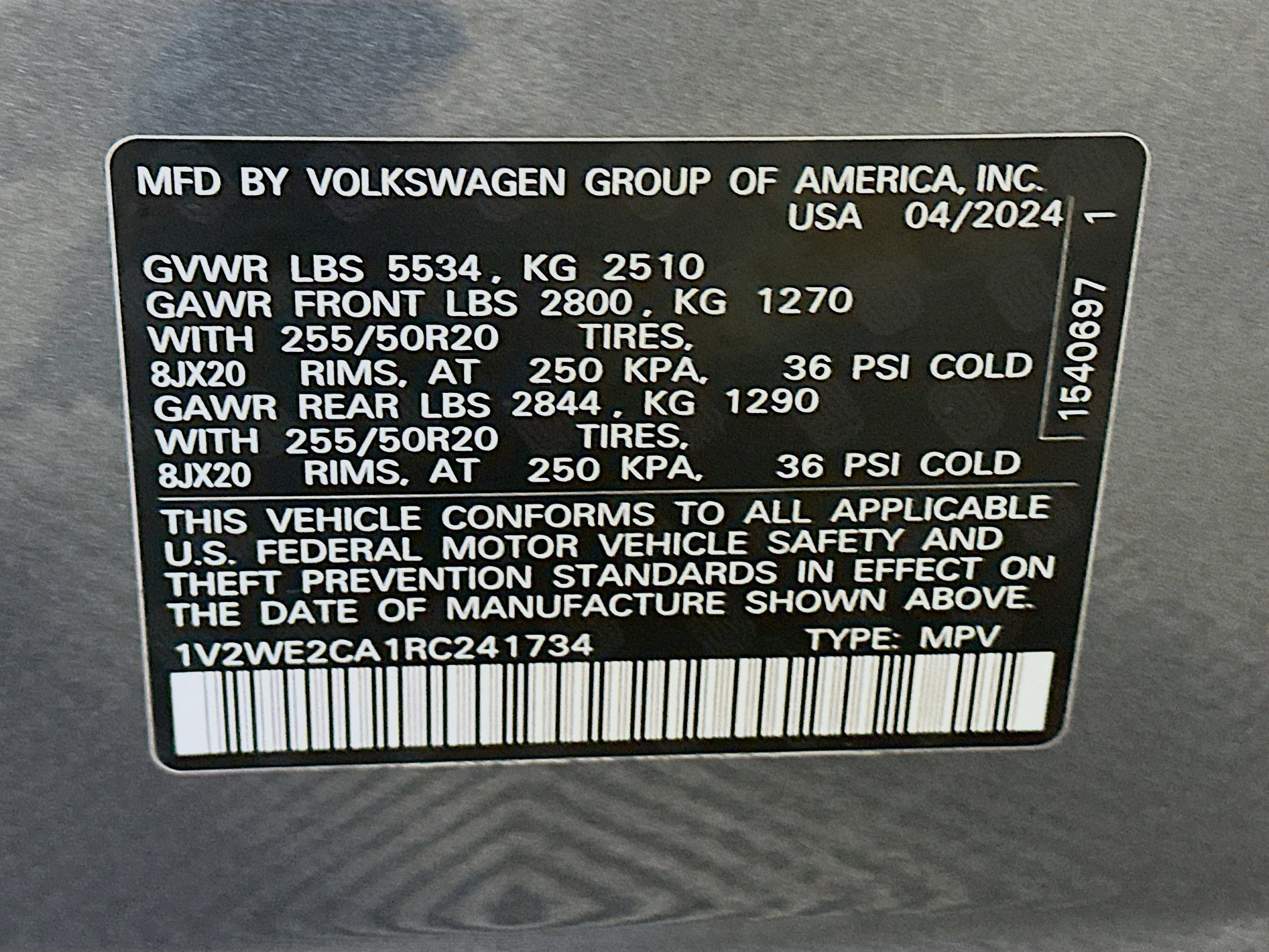 Used 2024 Volkswagen Atlas Cross Sport SE image 12