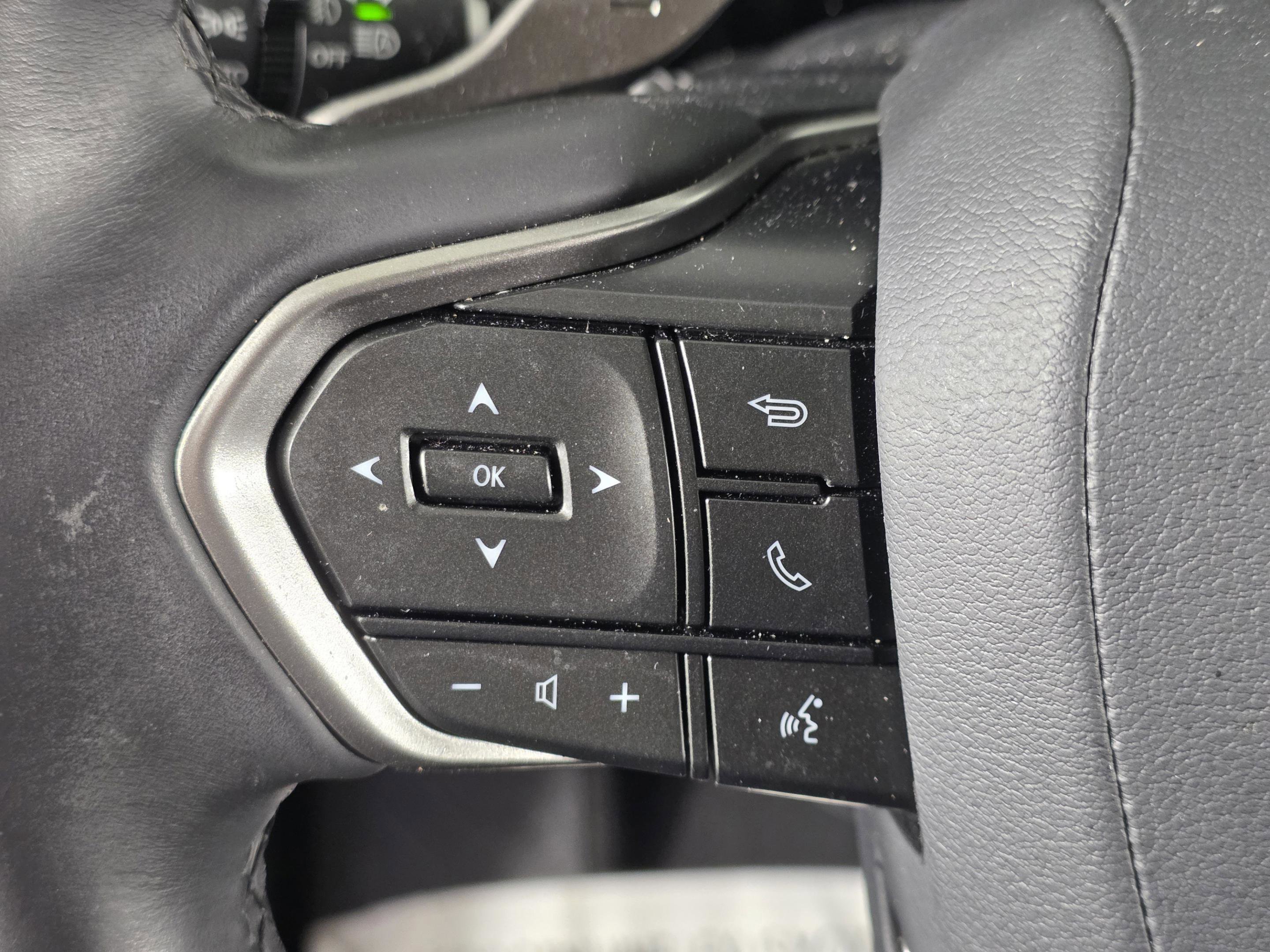 Certified 2025 Lexus NX 250 FWD image 20