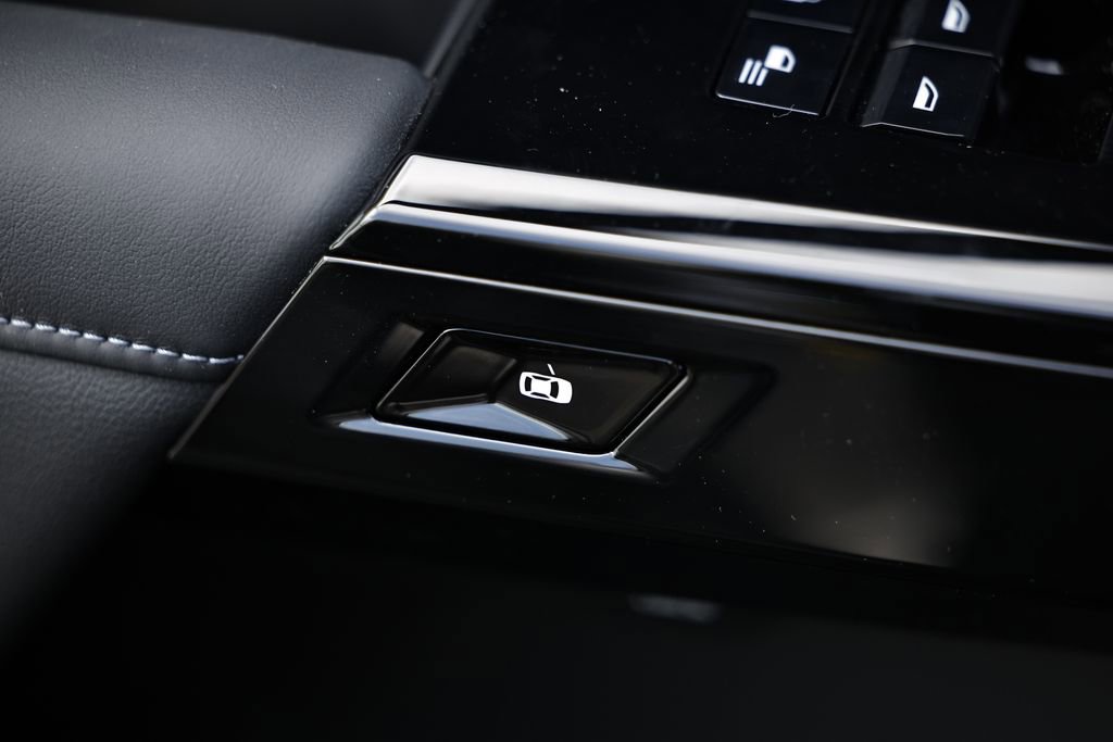 New 2026 BMW i7 eDrive50 w/ M Sport Package image 18