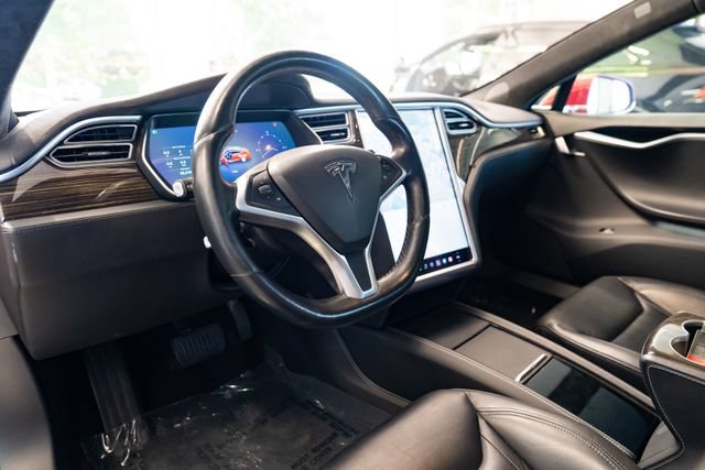 Used 2015 Tesla Model S 70D AWD/4WD image 24