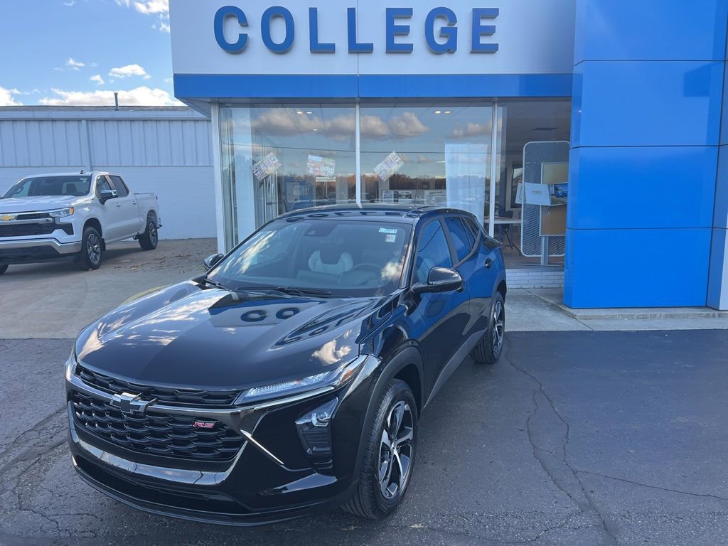 New 2026 Chevrolet Trax RS w/ Driver Confidence Package image 1