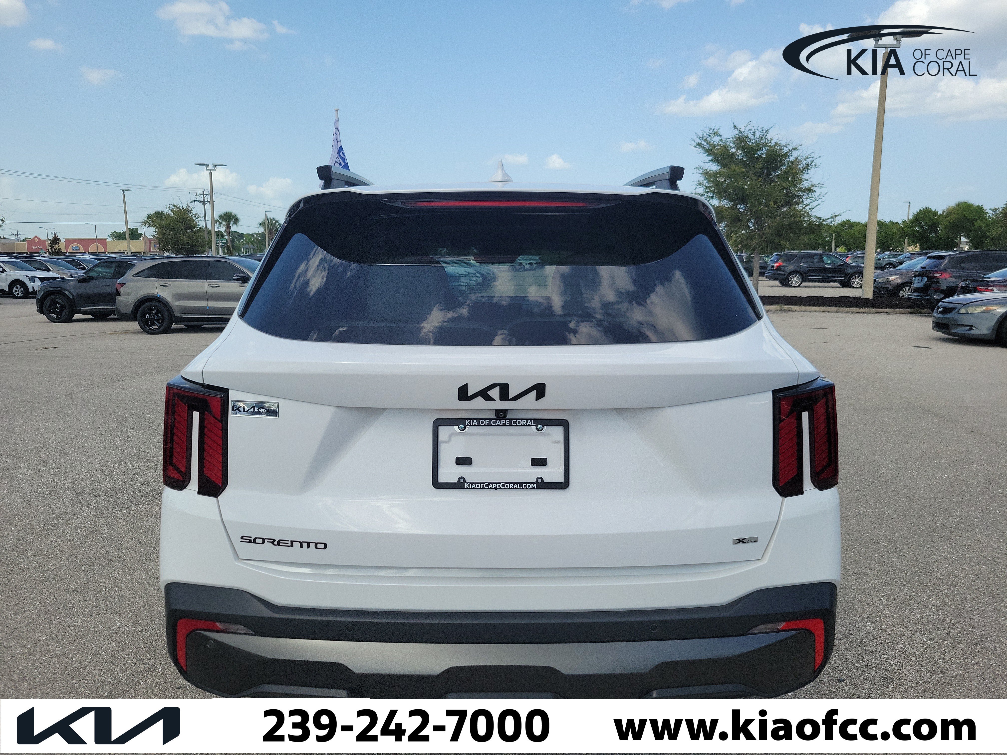 Certified 2025 Kia Sorento SX AWD/4WD image 7