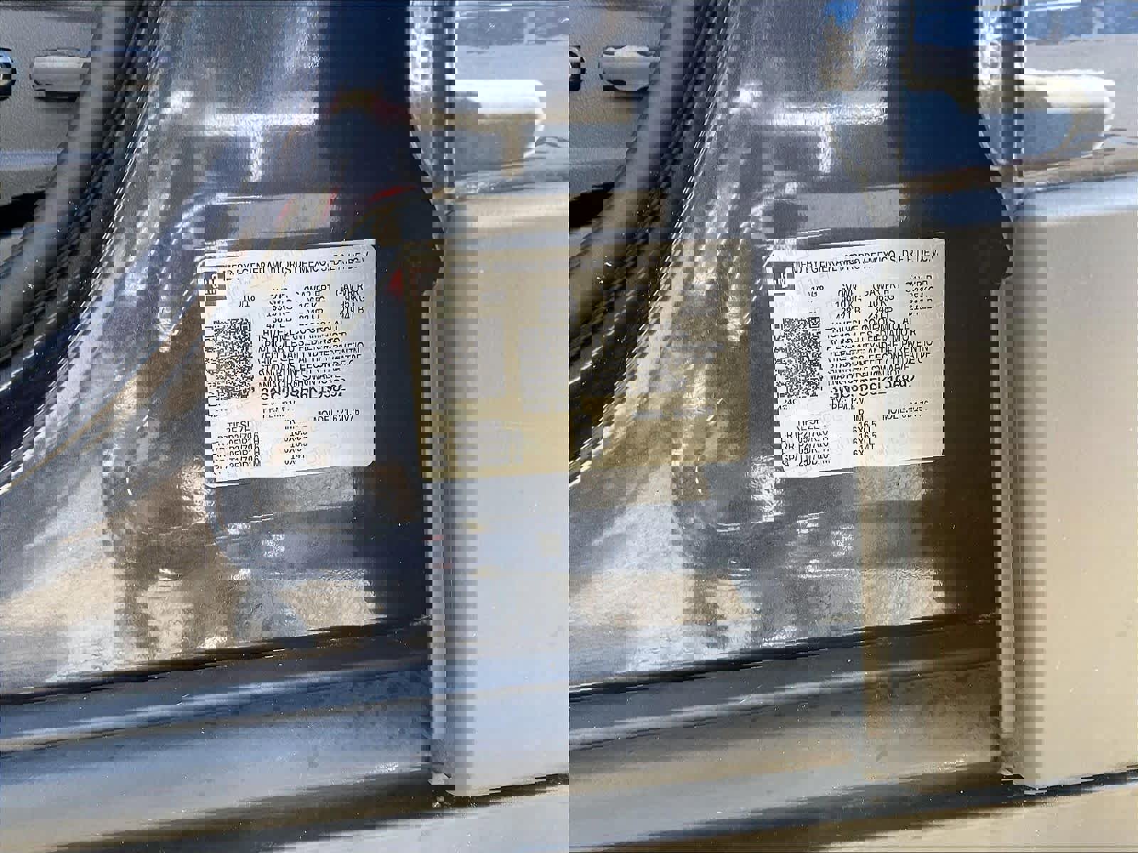 Used 2019 Chevrolet Trax LT w/ Sun & Sound Package image 34