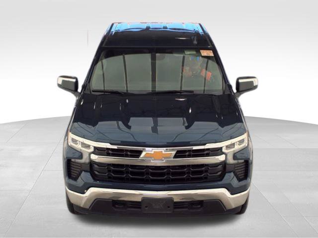 Used 2023 Chevrolet Silverado 1500 LT AWD/4WD image 2