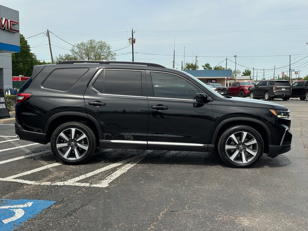 Used 2023 Honda Pilot Elite image 5
