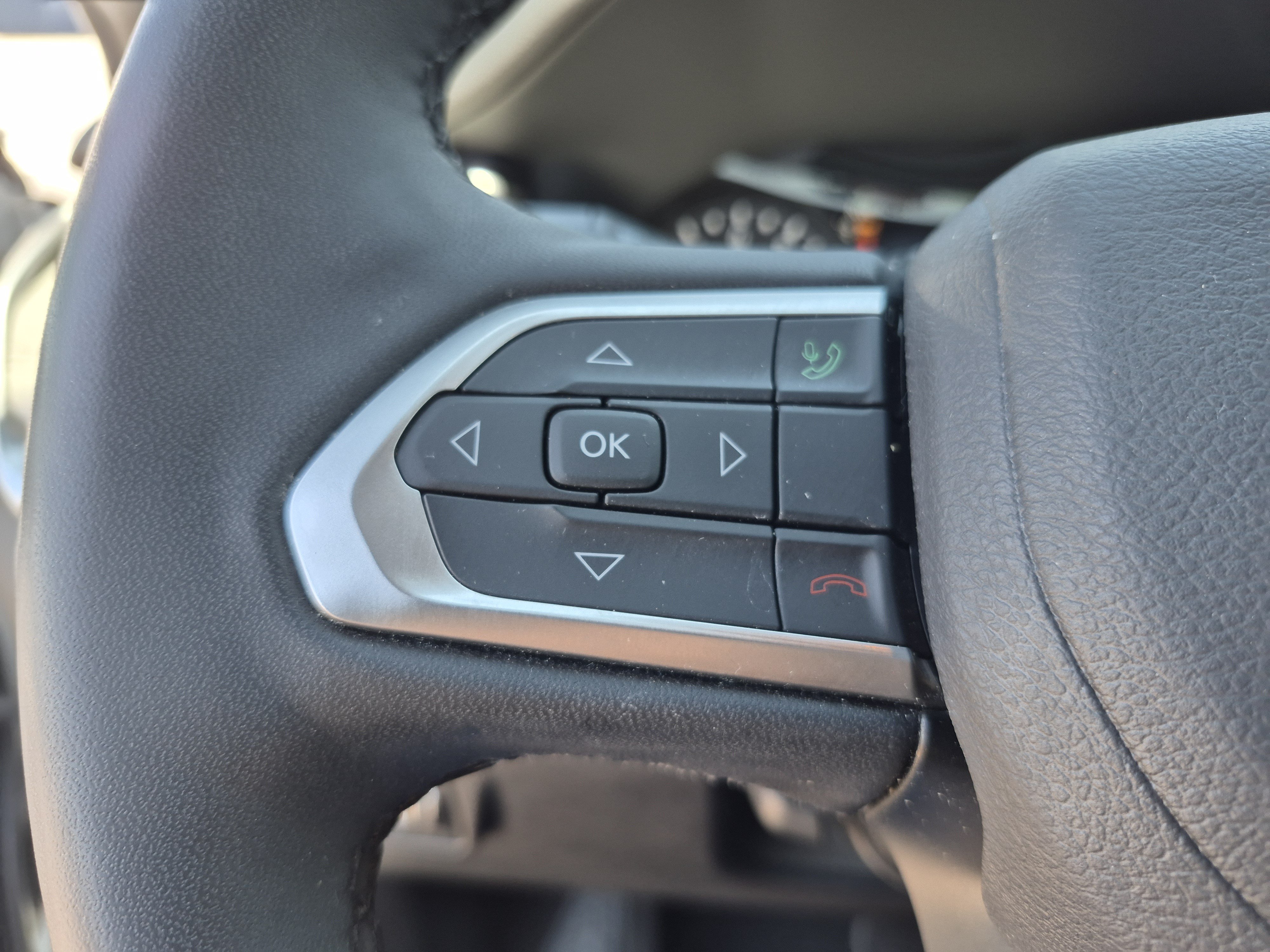 Used 2025 Jeep Compass Limited AWD/4WD image 24