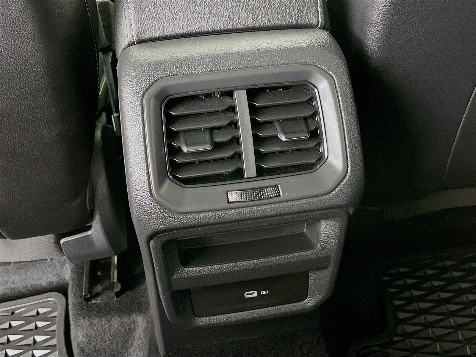 Used 2022 Volkswagen Taos SEL AWD/4WD image 30