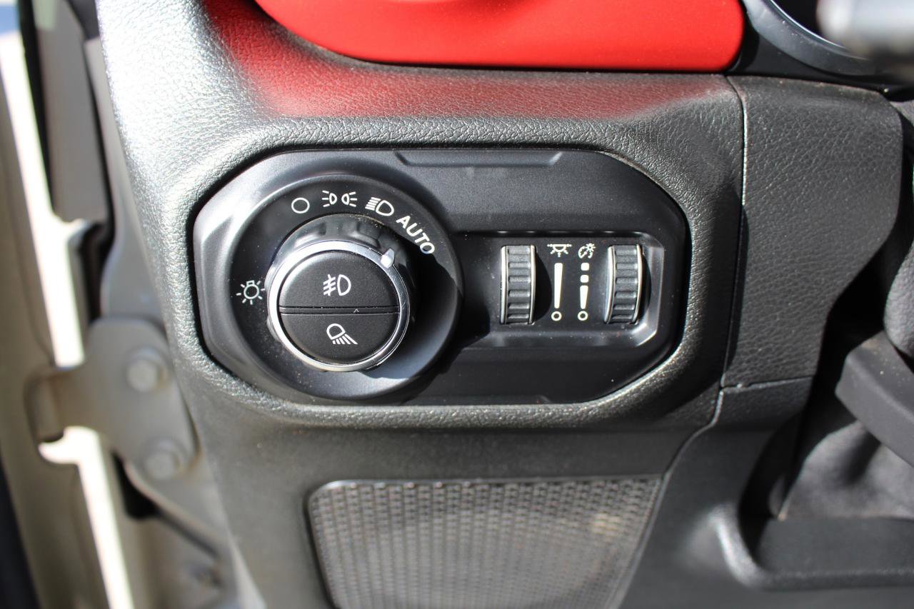 Used 2020 Jeep Gladiator Rubicon AWD/4WD image 47