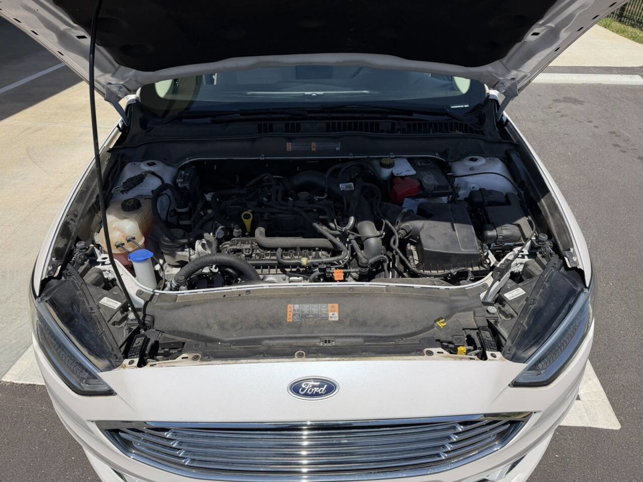 Used 2018 Ford Fusion SE w/ Fusion SE Technology Package FWD image 34