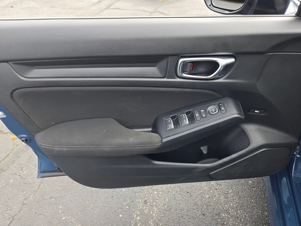 Used 2025 Honda Civic Sport image 23