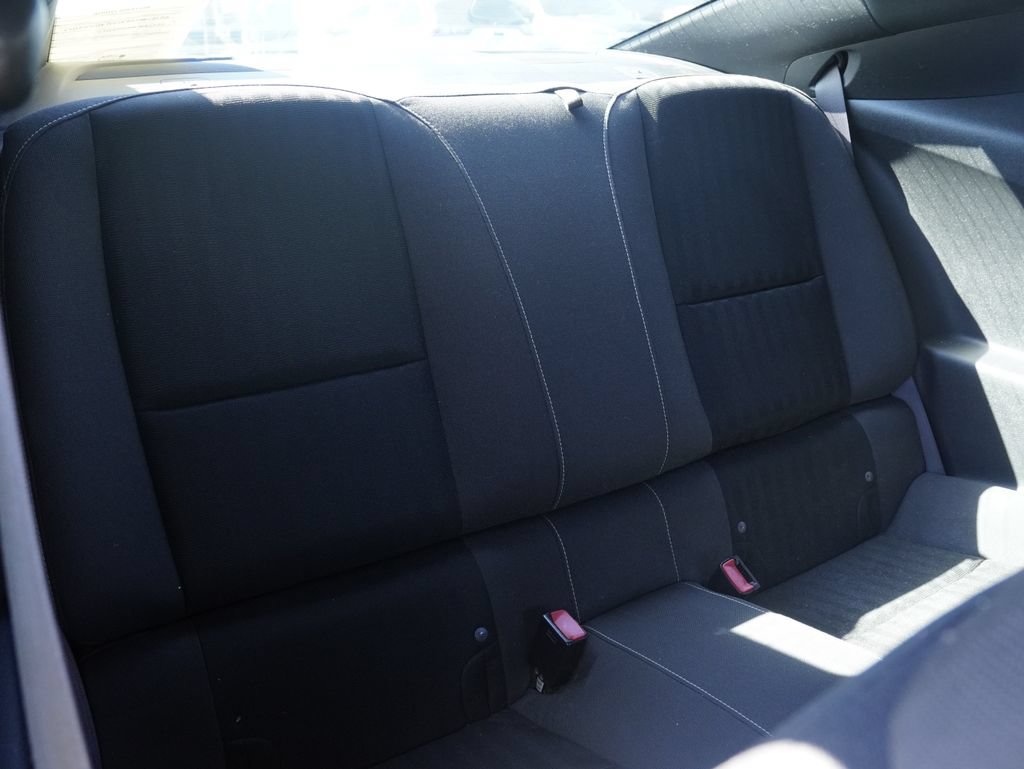 Used 2015 Chevrolet Camaro LS RWD image 28