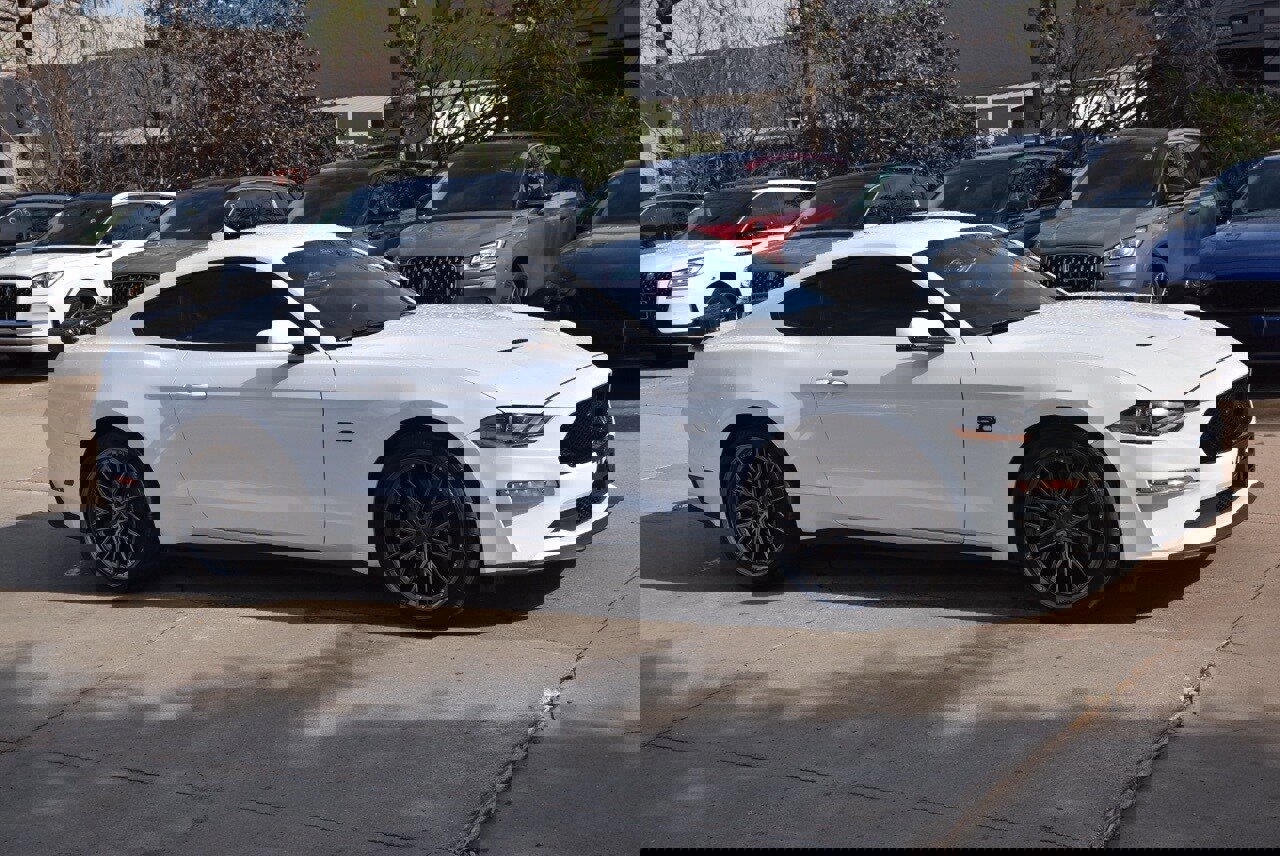 Used 2022 Ford Mustang GT Premium w/ Equipment Group 401A image 5