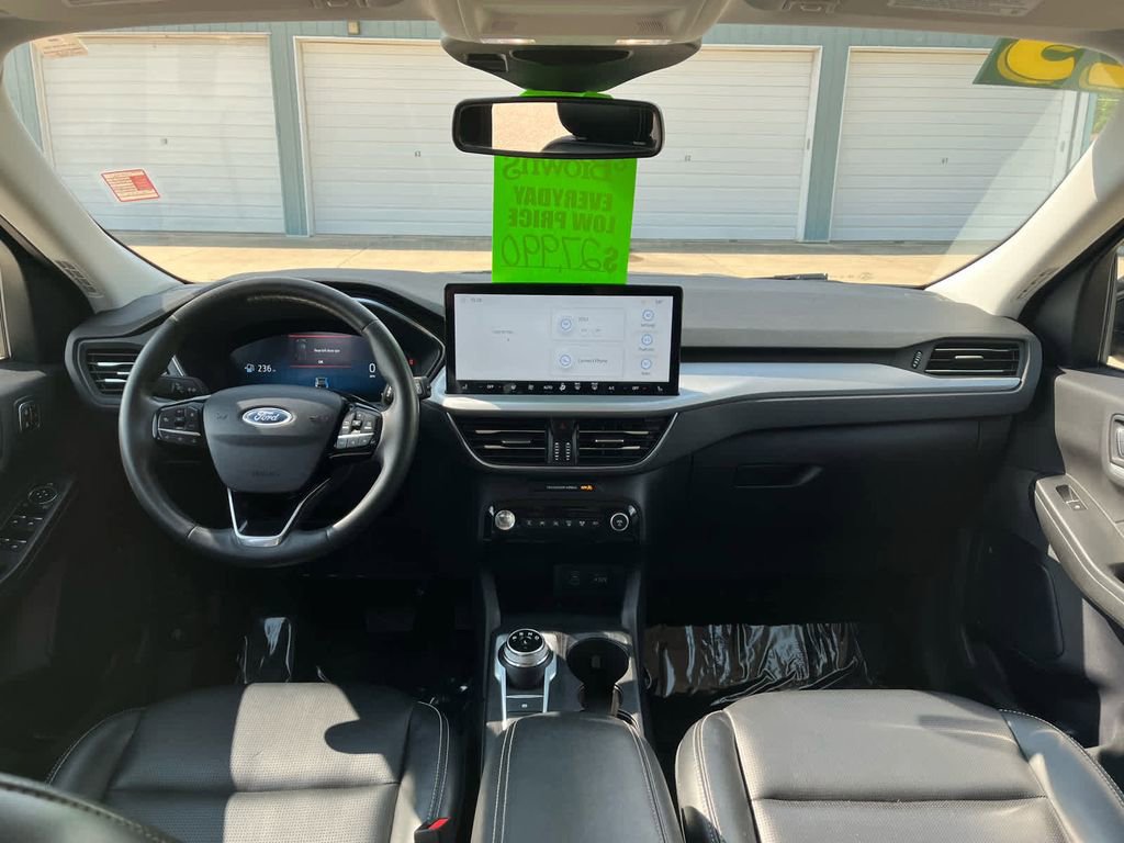Used 2023 Ford Escape Platinum image 24