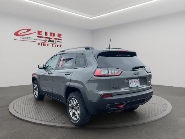 Used 2022 Jeep Cherokee Trailhawk w/ Sun, Sound & Nav Group AWD/4WD image 7