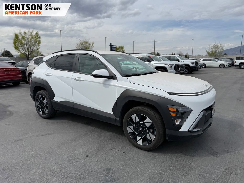 Used 2025 Hyundai Kona SEL image 4