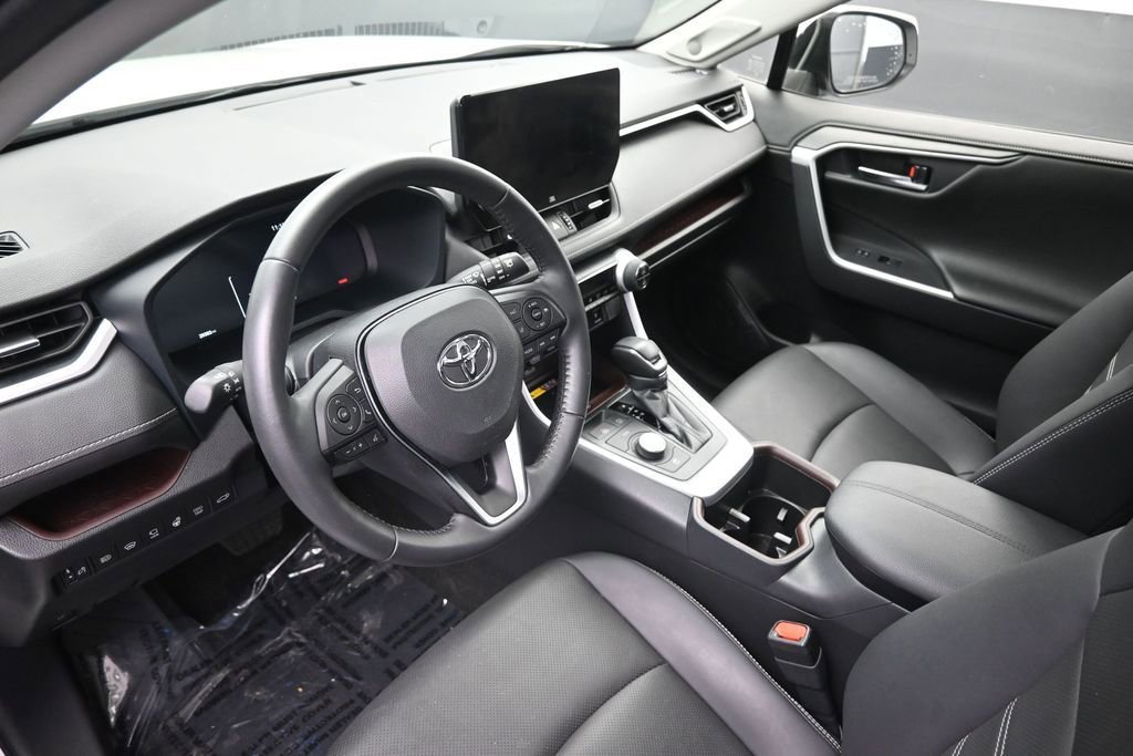 Used 2024 Toyota RAV4 Limited w/ Advanced Technology Package AWD/4WD image 20