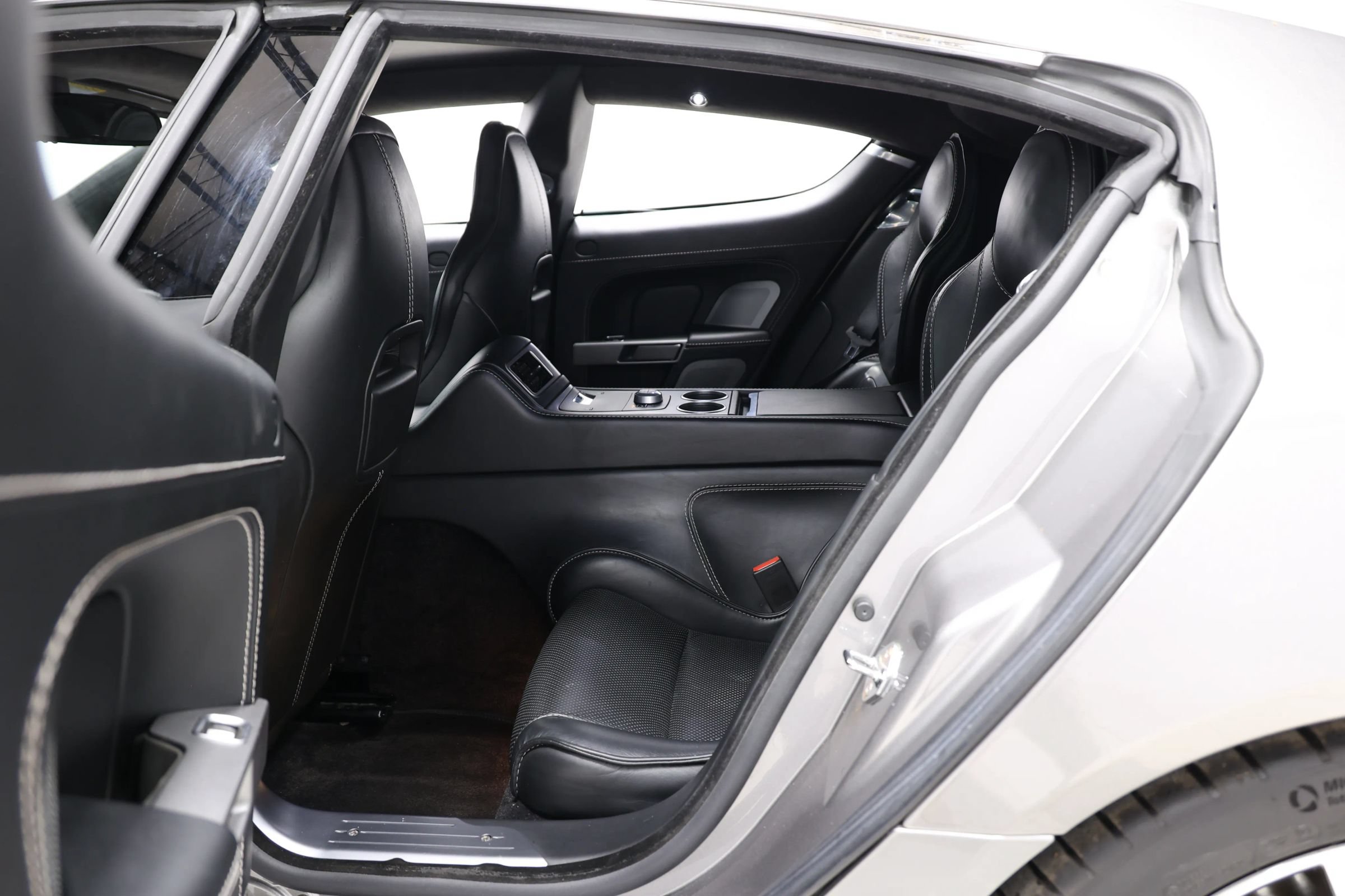 Used 2015 Aston Martin Rapide S RWD image 45
