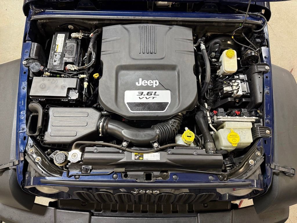 Used 2013 Jeep Wrangler Unlimited Sport AWD/4WD image 19