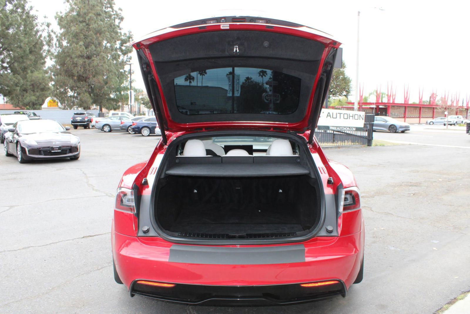 Used 2022 Tesla Model S Standard Range image 32