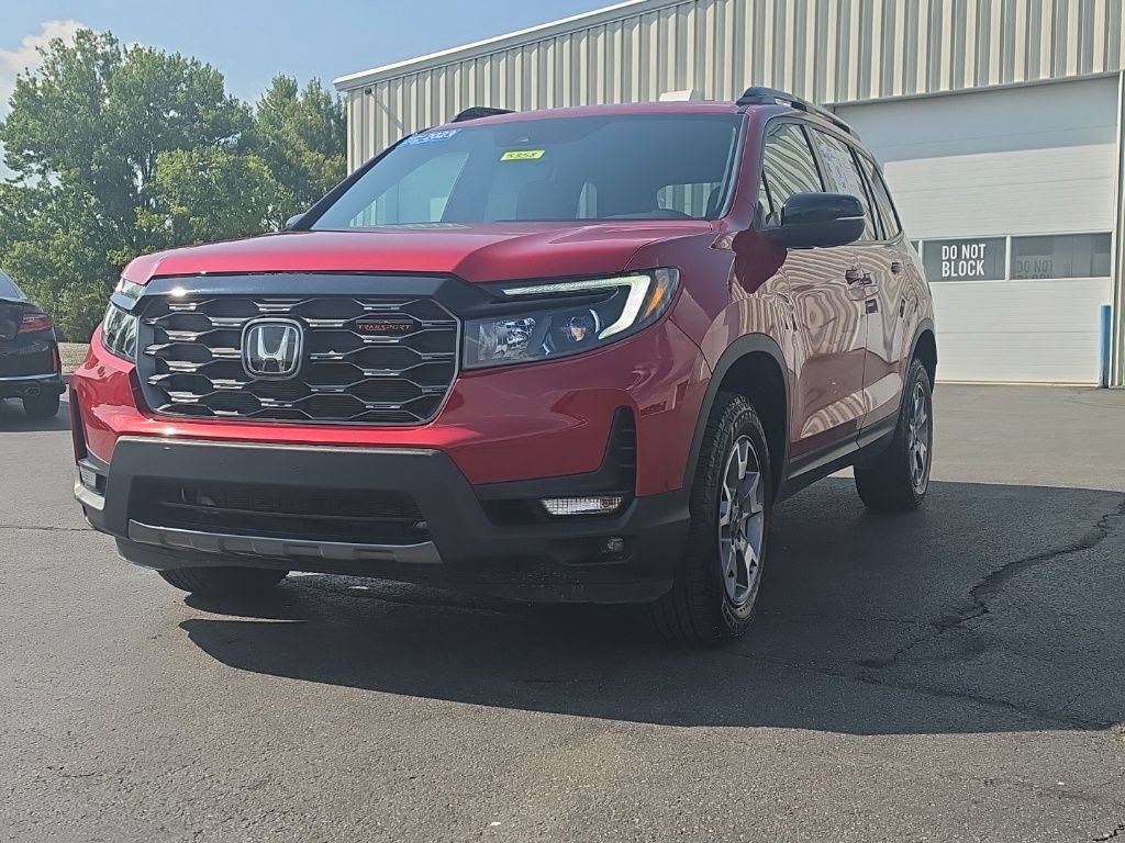 Certified 2023 Honda Passport TrailSport image 3