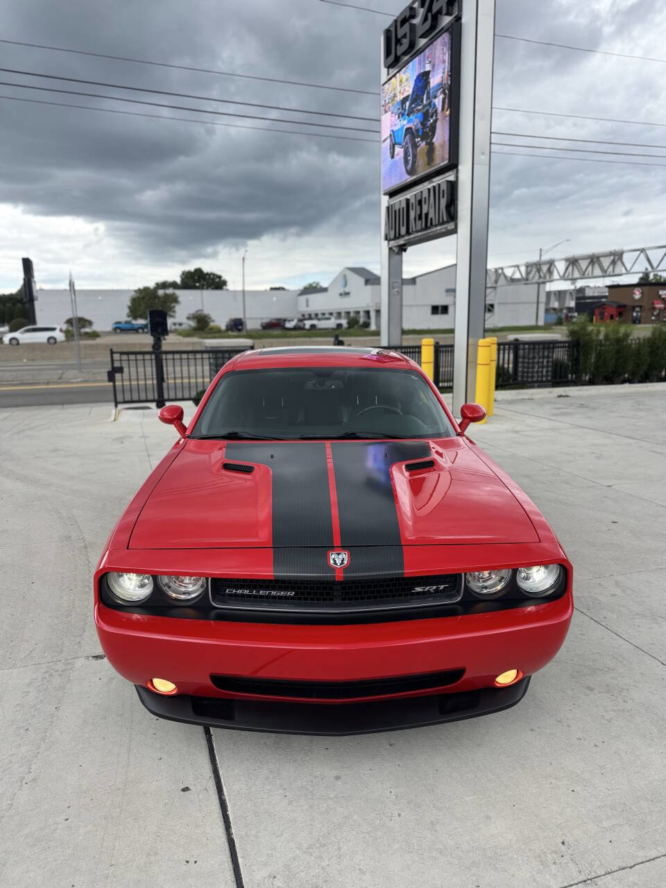 Used 2010 Dodge Challenger SRT8 w/ SRT Option Group II image 3