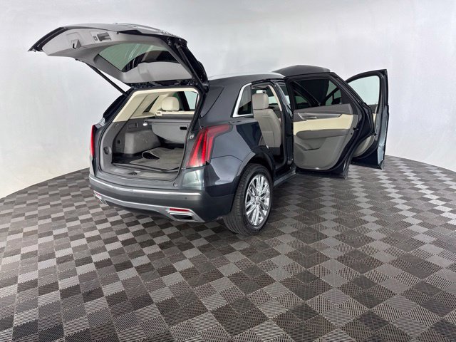 Used 2022 Cadillac XT5 Premium Luxury FWD image 17
