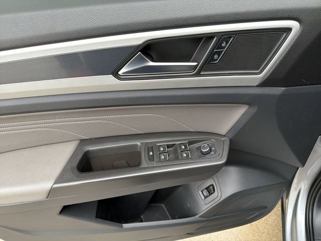 Used 2022 Volkswagen Atlas Cross Sport SEL image 15