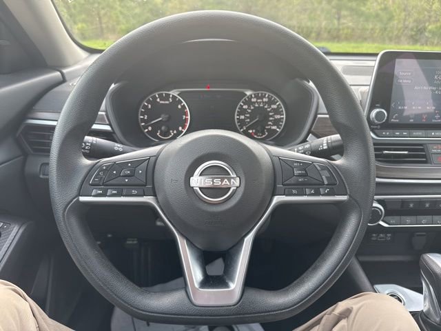 Used 2024 Nissan Altima 2.5 SV image 18