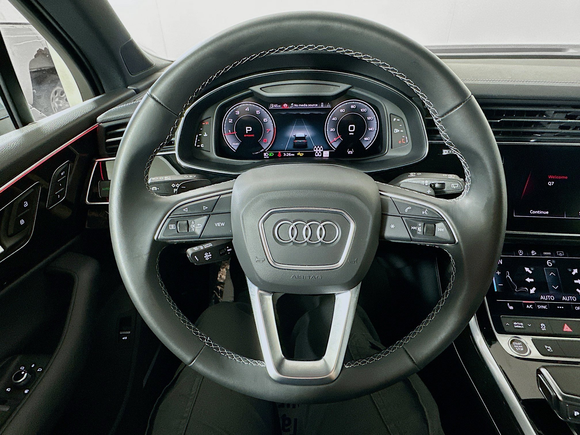 Used 2025 Audi Q7 2.0T Premium w/ Convenience Plus Package AWD/4WD image 11