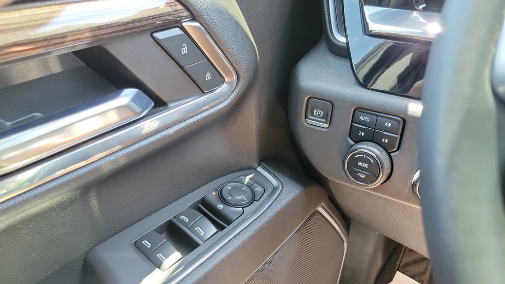 Used 2023 Chevrolet Silverado 1500 RST AWD/4WD image 19