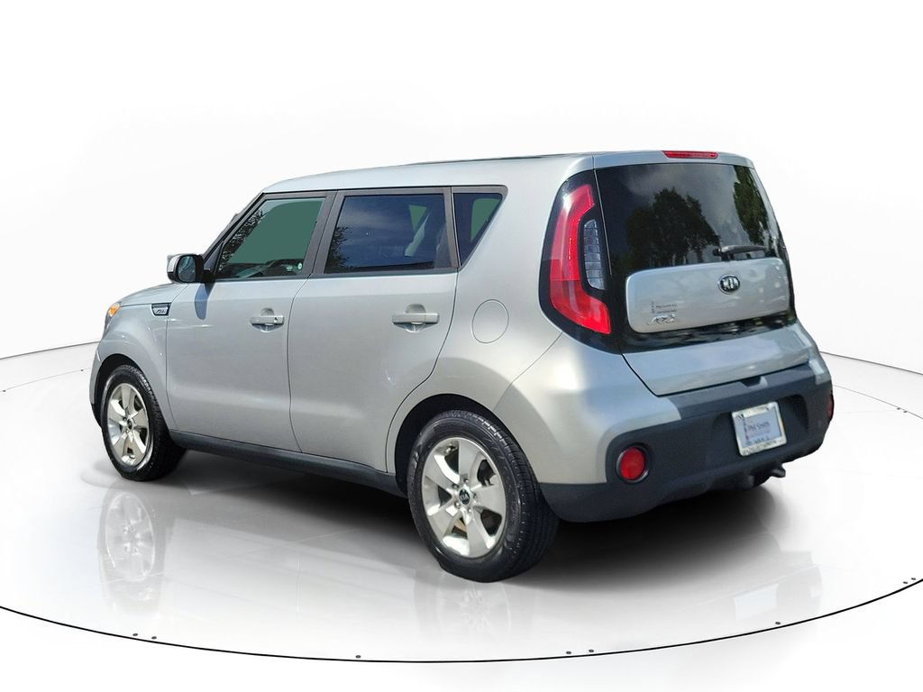 Used 2018 Kia Soul FWD image 4