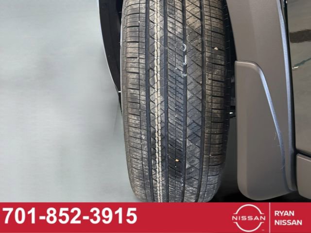 New 2026 Nissan Pathfinder Platinum image 24