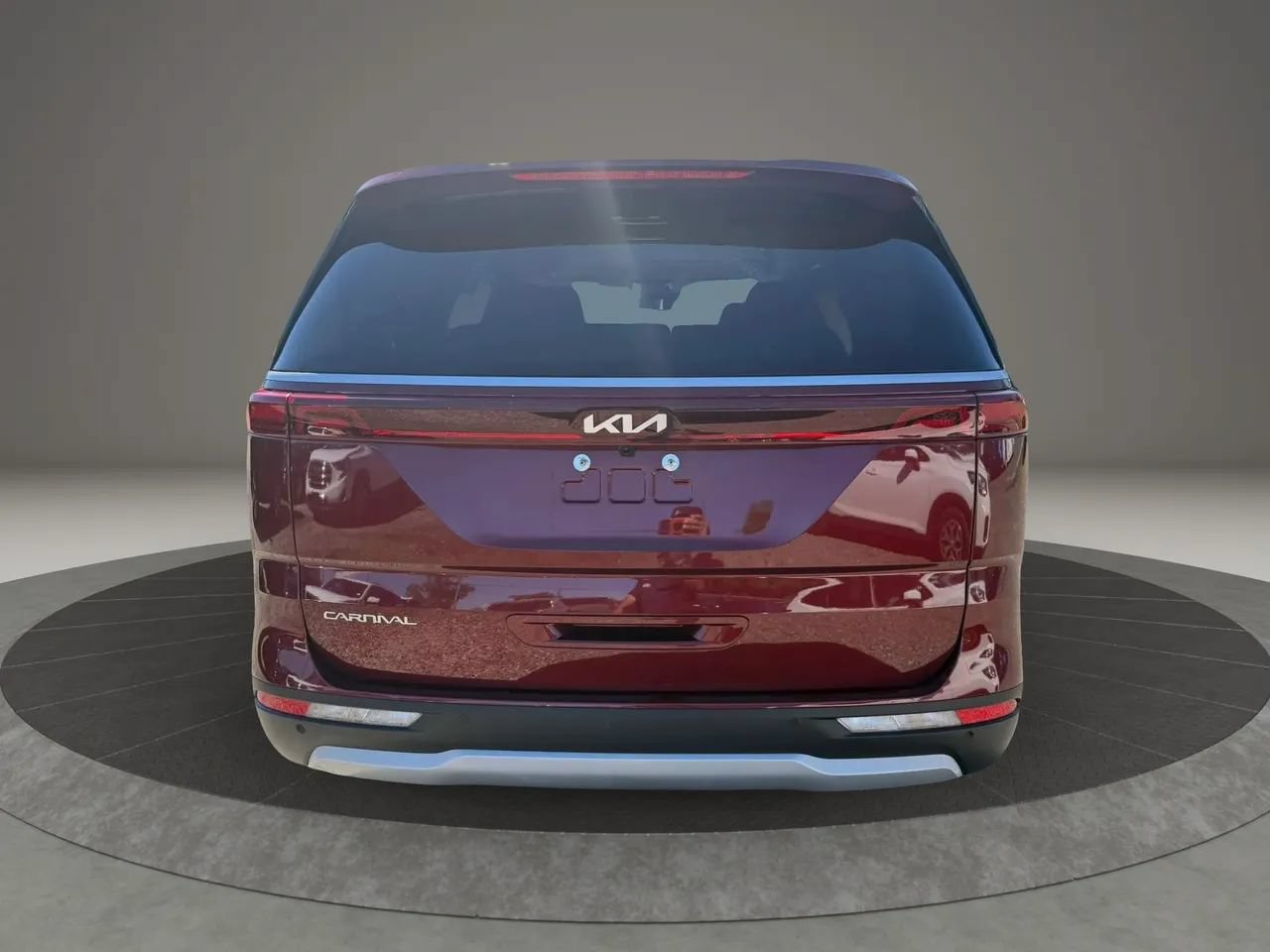 Used 2023 Kia Carnival LX FWD image 6