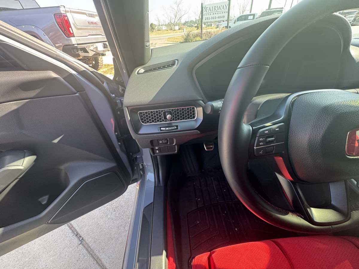 Used 2024 Honda Civic Type R image 14