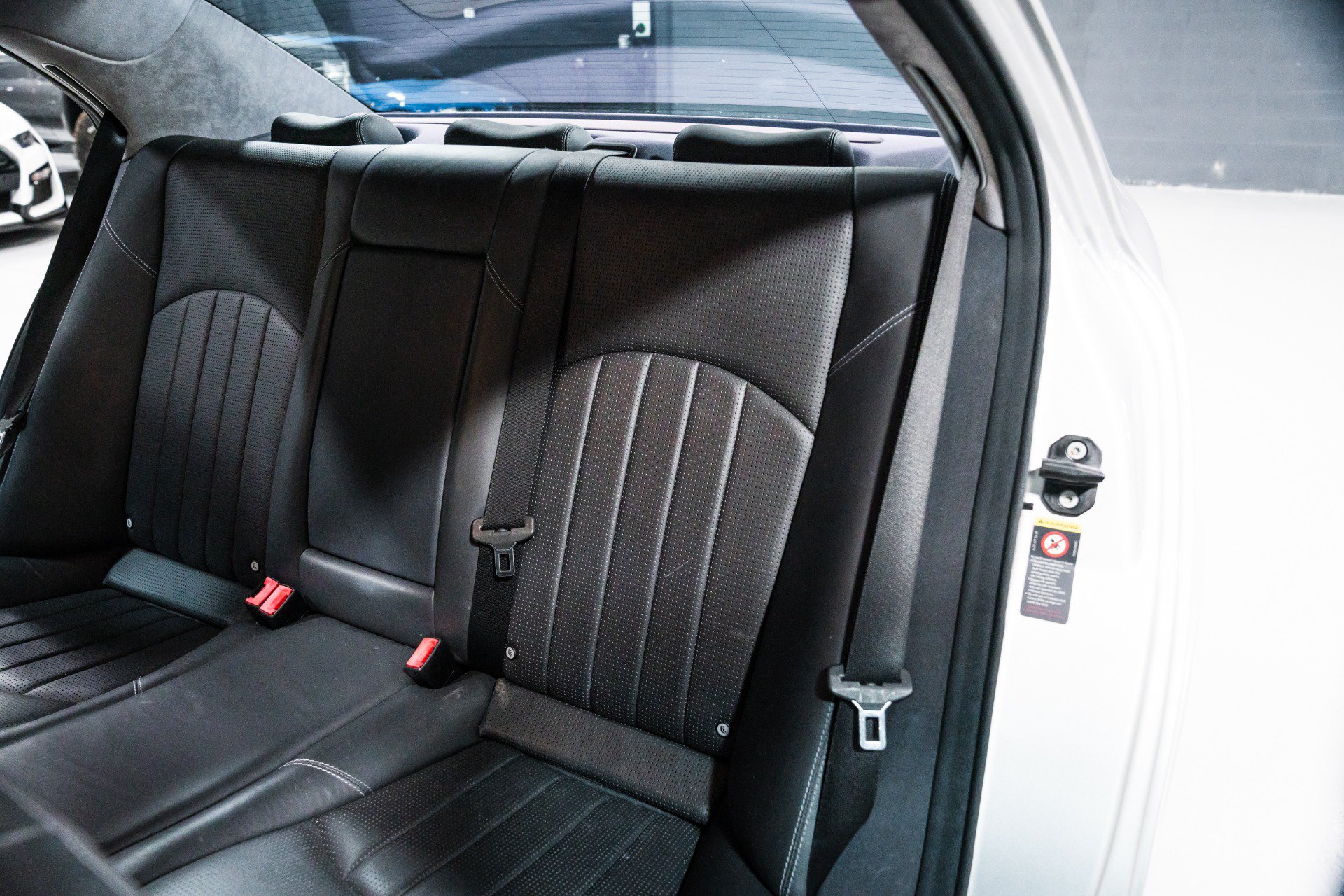 Used 2005 Mercedes-Benz E 55 AMG Sedan image 30