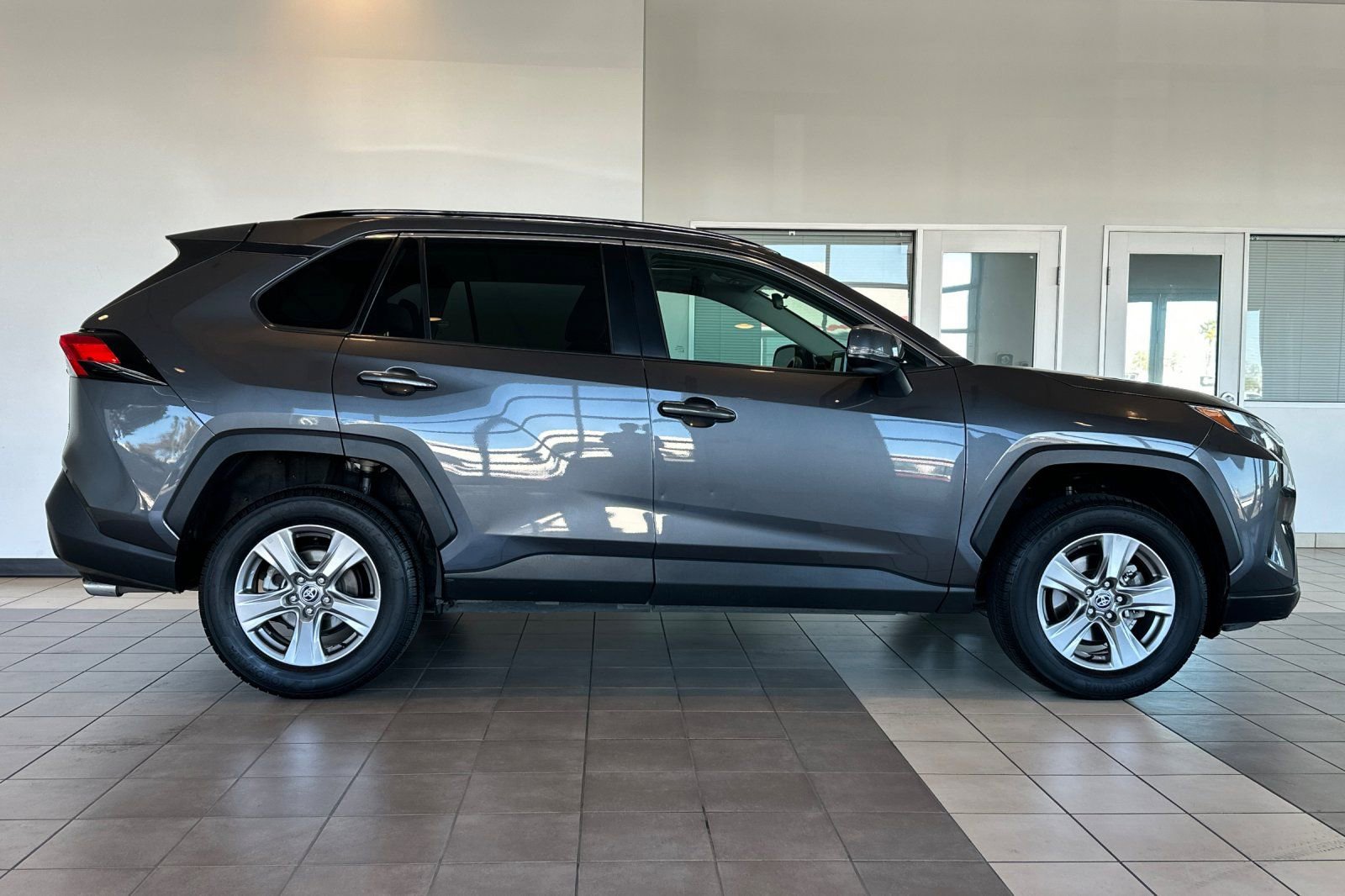 Certified 2022 Toyota RAV4 XLE w/ Convenience Package image 3