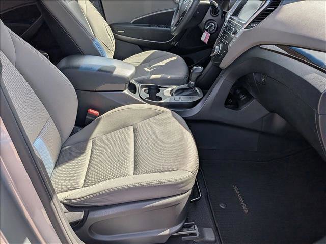 Used 2017 Hyundai Santa Fe SE FWD image 20