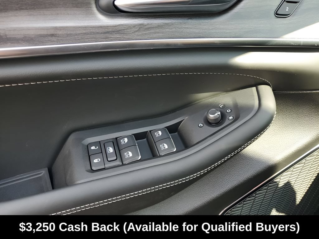 New 2025 Jeep Grand Cherokee Overland w/ Adv Protech Group III AWD/4WD image 34